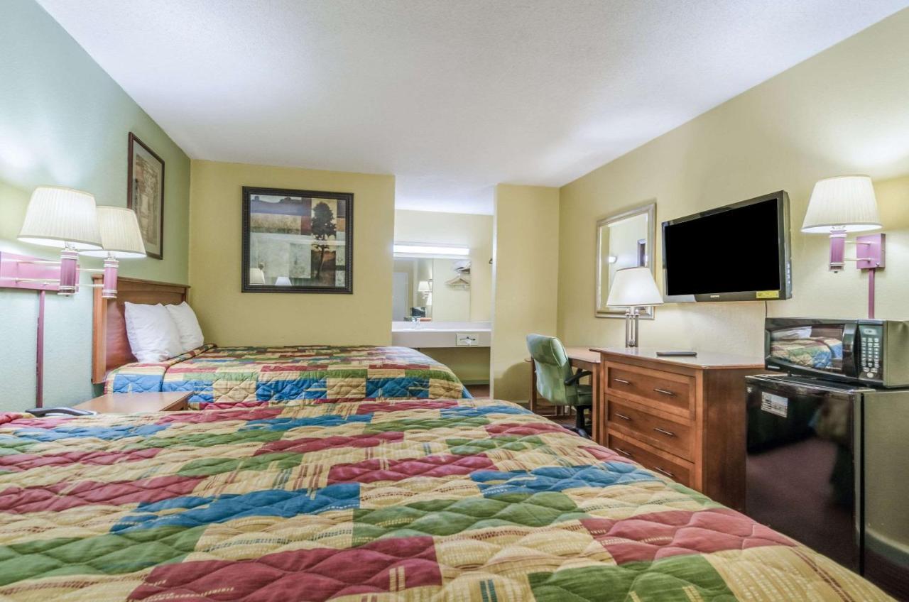Rodeway Inn Concordia Esterno foto